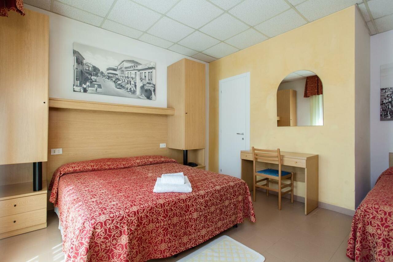 Hotel Al Mare Lido di Jesolo Dış mekan fotoğraf